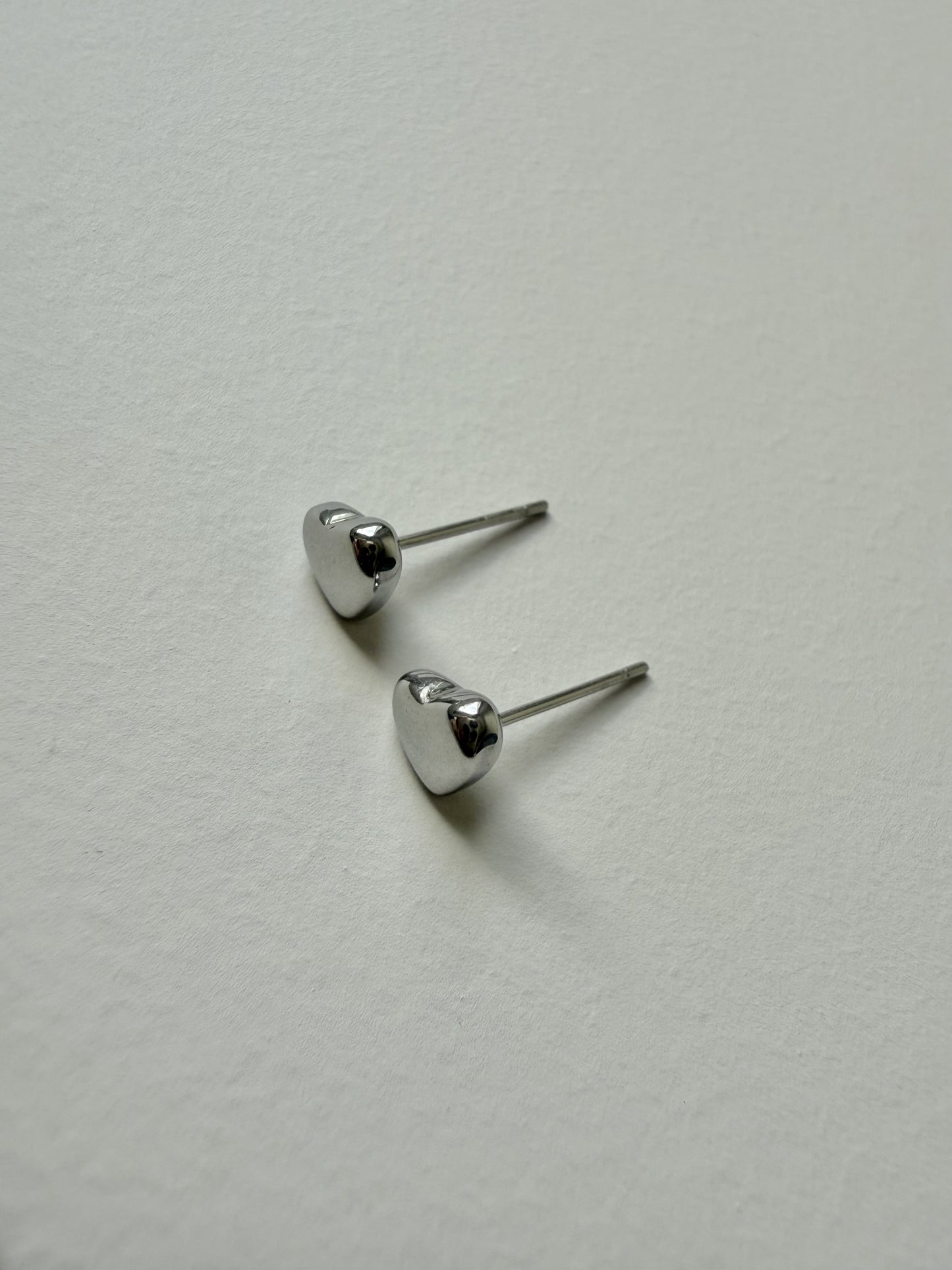 【P007】small heart pierce -gold/silver-