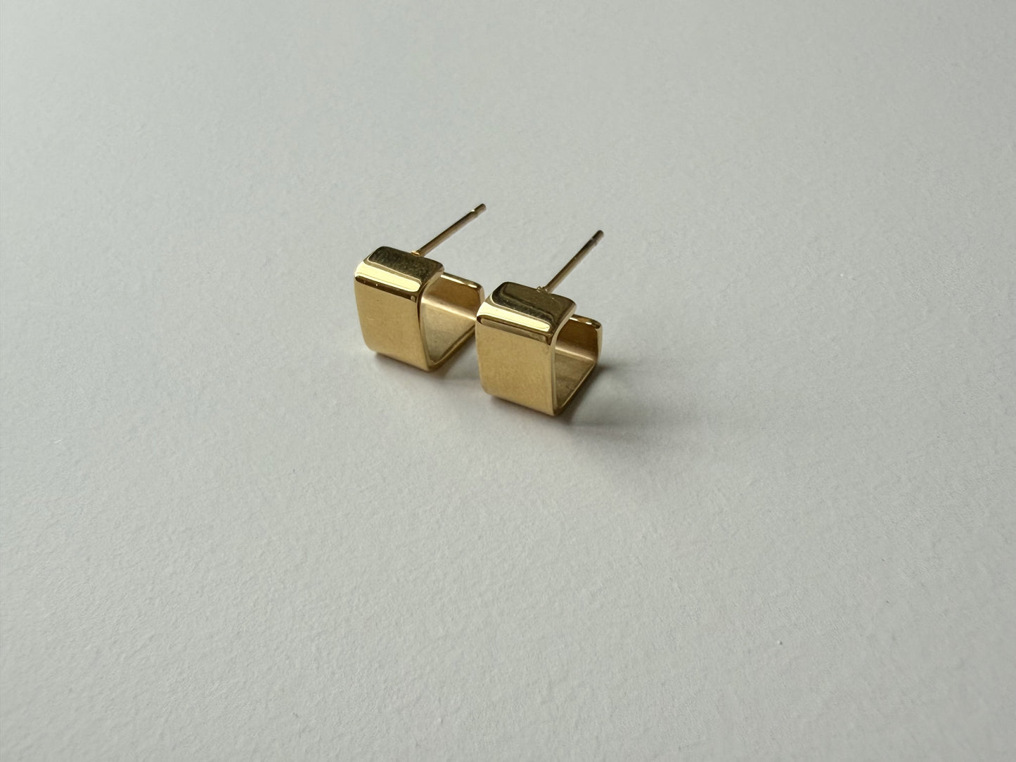 【P002】square pierce -gold/silver-