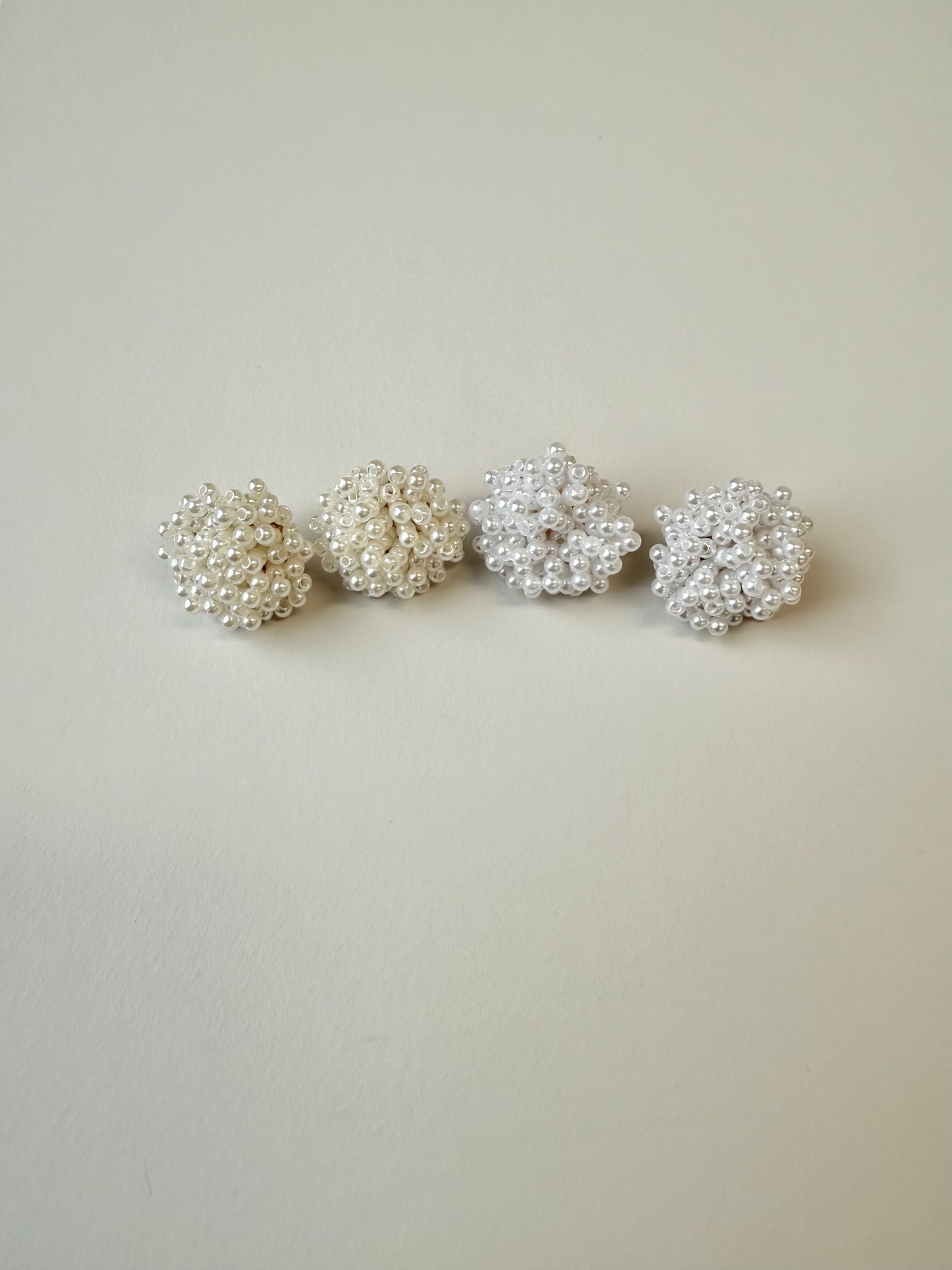 【P017】pearl bouquet pierce