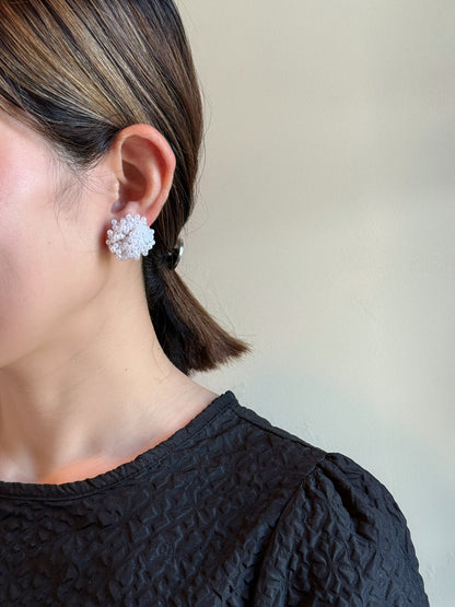 【P017】pearl bouquet pierce